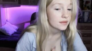 Shyyfox not being shy in public