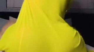 Russialit Twerking and playing with her pussy