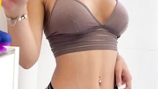 Fanny shark playing with dildo