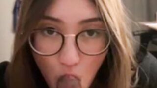 he records his cute girlfriend doing blowjob