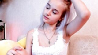 seven_dicks doing her thing