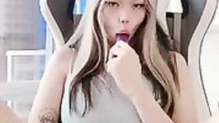 Meikoui Masturbation Solo 2