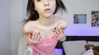 Mary__freshness cutie teases her tits