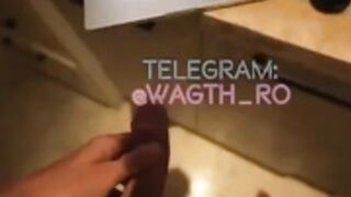 Backpackyourlife se masturbeaza