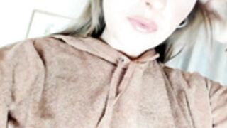 x_lily_x 2022-10-06 4