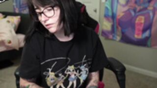 Blueasfuck Zoom on her cute white ass in slomo