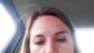 Marilyn in taxi flashing