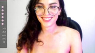 Bittersweet_Queen cums by accident again