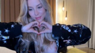 KimTylor_2022-10-13 21_24