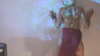 M1kk1 B -  Sexy OF Dance