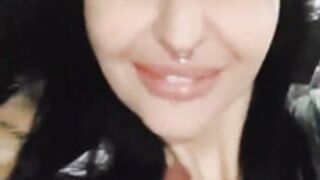 lesbo italiano un po blasfemo