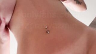 zaraxyazmin shows off pussy and butthole