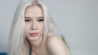 sun_lovv still hot, still boring NN whore 3/5