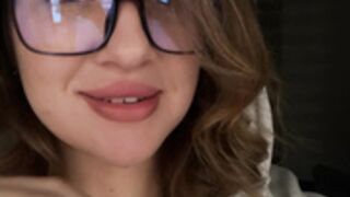 drn_kln aka Daryna Kalininets aka dorarrr OF video 15