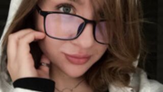 drn_kln aka Daryna Kalininets aka dorarrr OF video 15