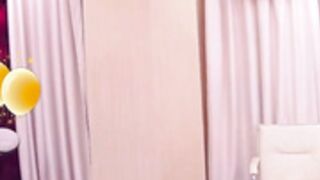 Sexy Blond Briana Vibed Hard