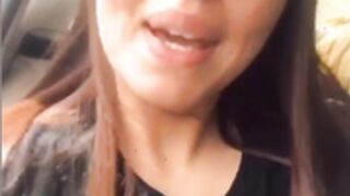 Jazmin cantando