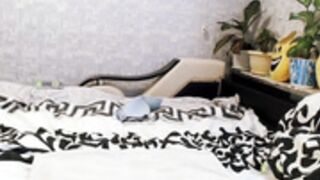 your_asya shakes her oiled tits