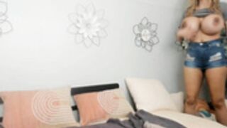 AmberAlena 7 Pre Gold Show