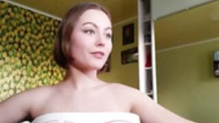 Boobslip on livestream