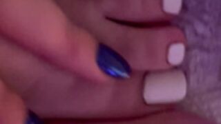 gracefulgracexo close-up toes