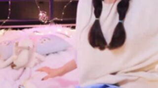 Becca 211116 2155 DoggystyleTeasing