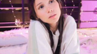 Becca 211116 2130 DildoTease