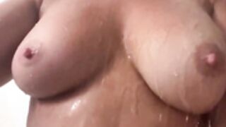 Paige Vanzant - Naked Bathing, October 2022