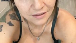 Milf tetona 3