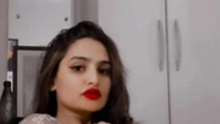 Sassy poonam shows it all viral video