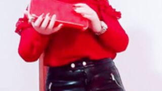 arab girl showing off shiny leggings 4
