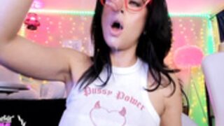 milf_lacey - you sucked by a sexy milf
