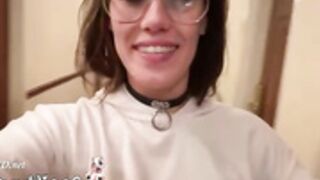 The Facial Party – JaeLynn and ParaPrincess77’s 1st Cum