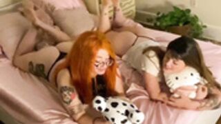 GGG lesbian threesome