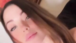MeIanie Pavola