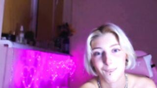 lit1le_kitty_ 2022-11-12 can never get enough (topless)