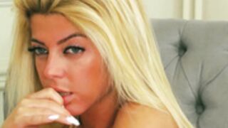 SarahLynne - Green-eyed Seduction