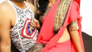 sexylustcouple kissing 2