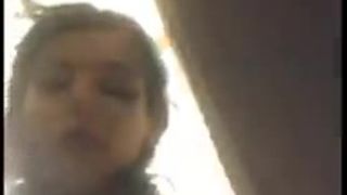 Bella Thorne topless video