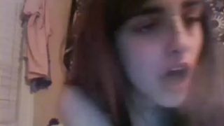 LoveLace420 pussy flash