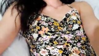 Amateur Housewife Masturbates at home