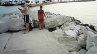 Lily_is_naked:Summer day in a life