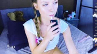 me_emily: Smile gulrs, and Ur cunts will smile with you