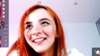 nikkislimm 2022-11-16 noellestone new account tease