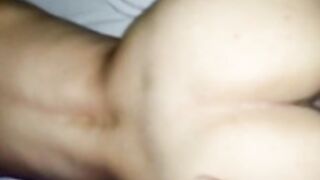 me follo a una nena webcam  stripchat