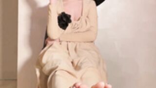 tsunderebean - Lady Dimitrescu Feet JOI