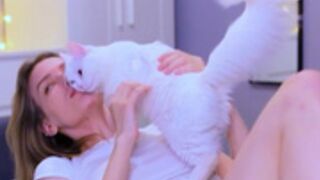Aria_inlove in love with her lovely cat. Then Naked