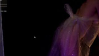 Jadeperez_ (1) TRANSPARENT CURTAIN SHOW