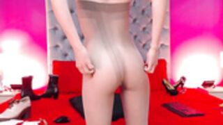 Tokio - Show open holes