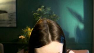 Ella_Knockers_Xl shows off tits